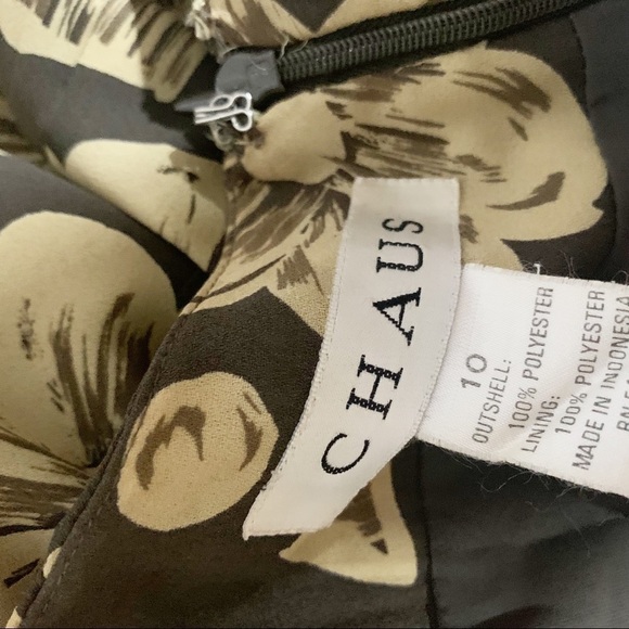 Chaus Women’s Abstract Floral Print Scarf - Picture 5 of 5